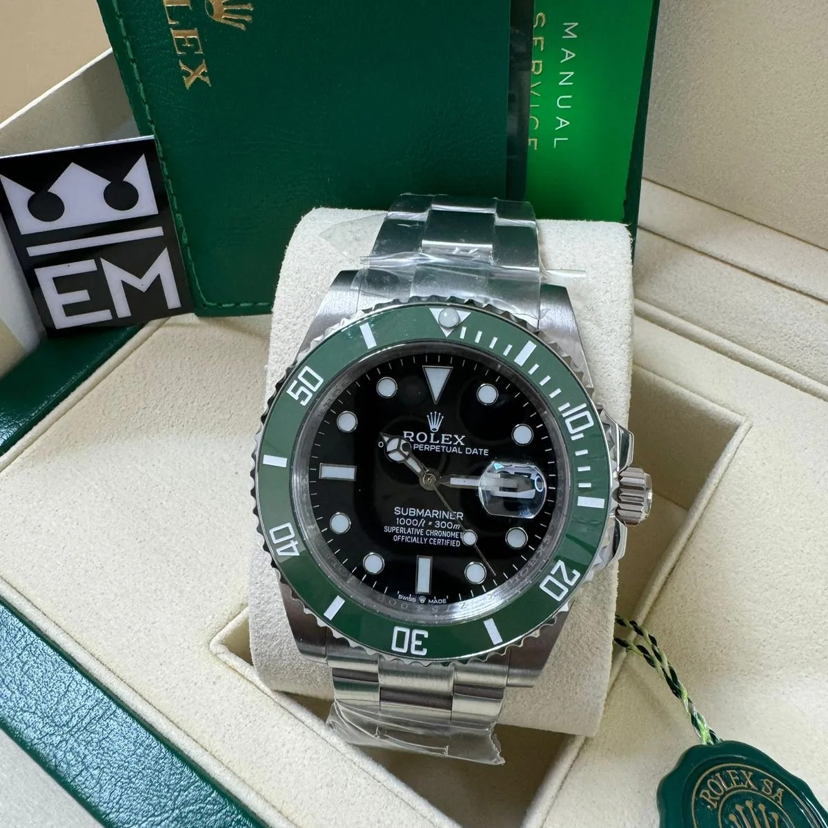 ROLEX SUBMARINER 41 – KERMIT (GREEN/BLACK DIAL)